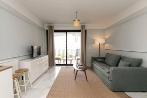 Central & Renovated Studio with Pool in Puerto Banus